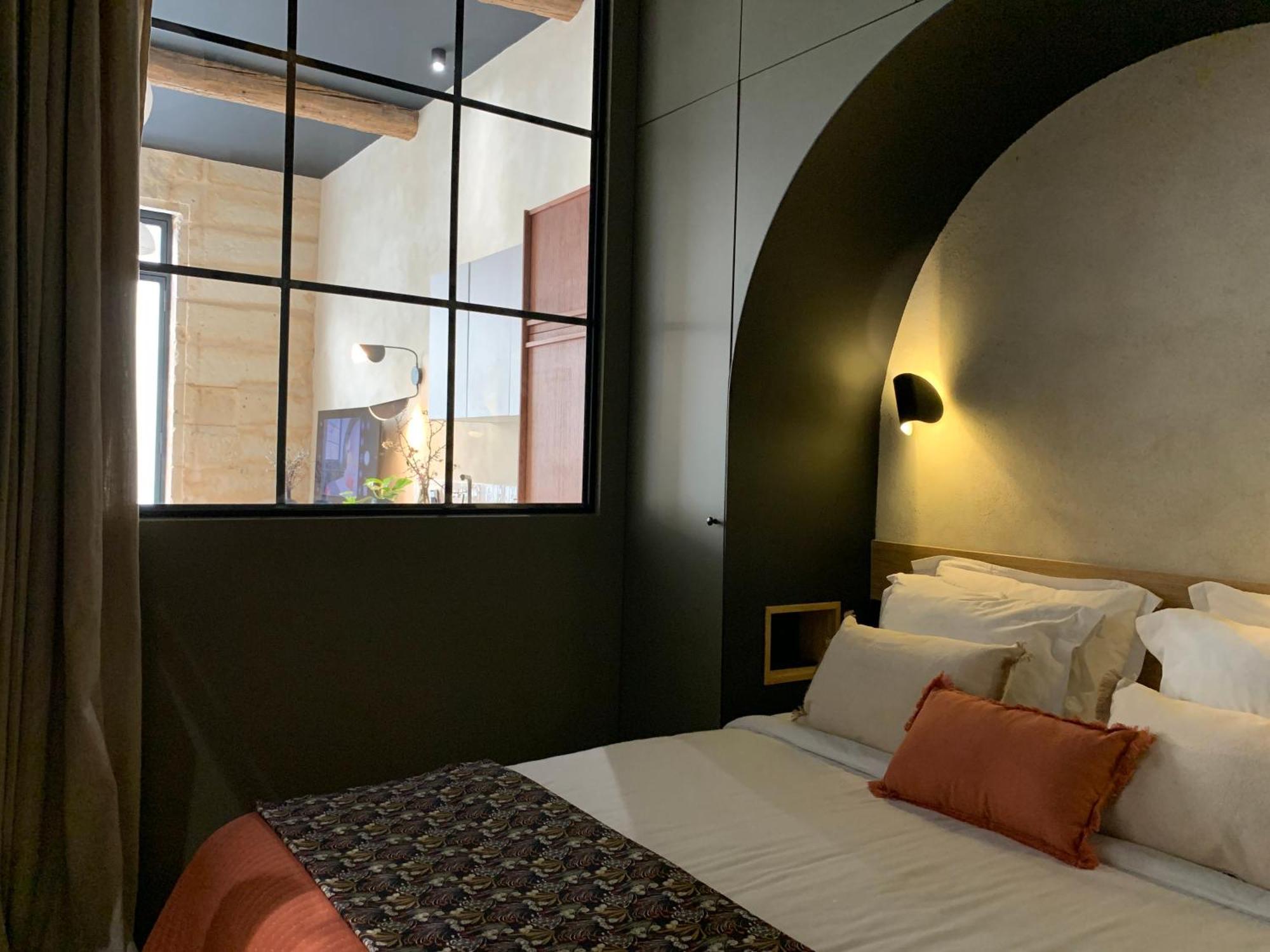 Apartment Chic - Les De La Comedie *