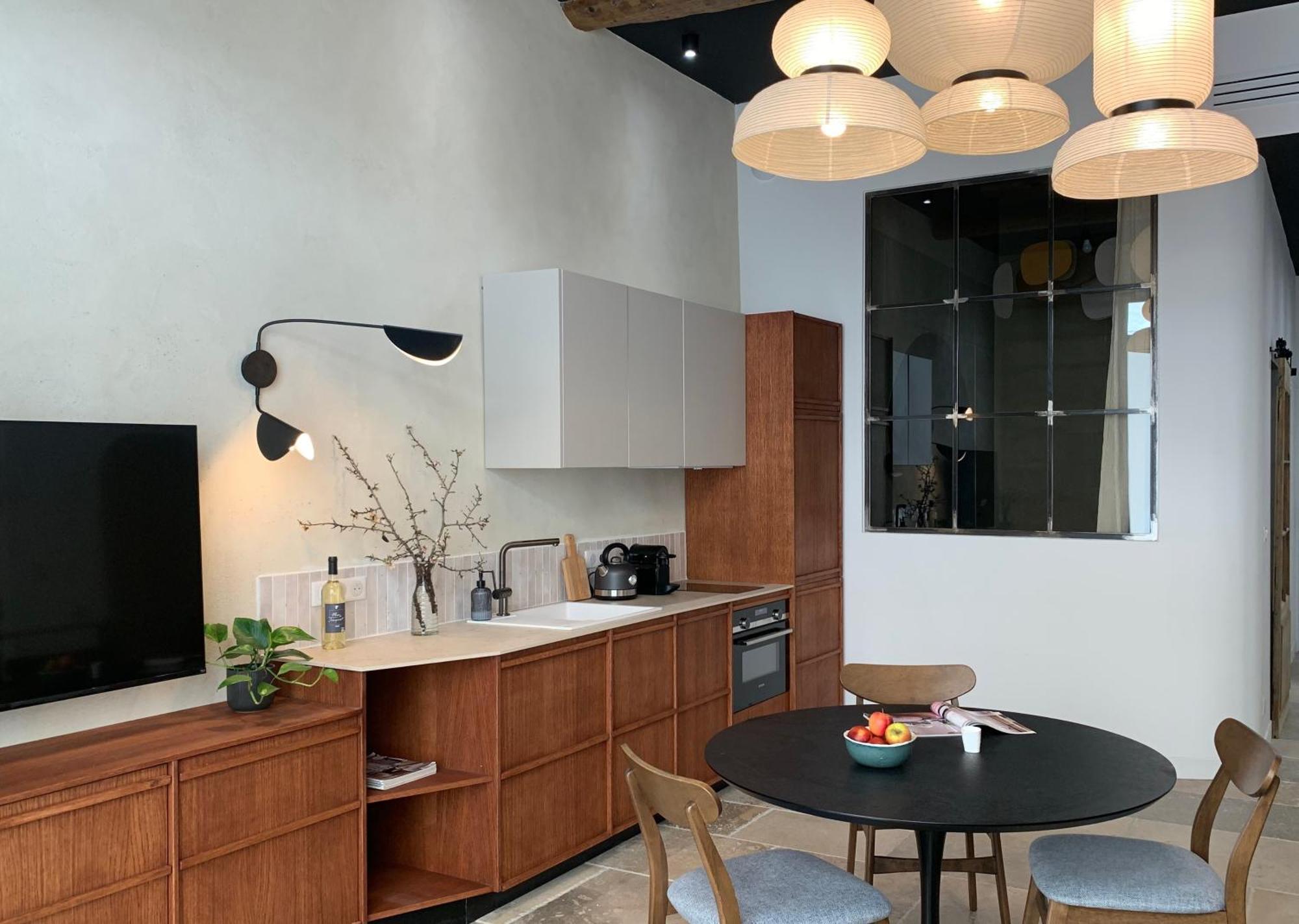 Chic - Les De La Comedie Apartment *