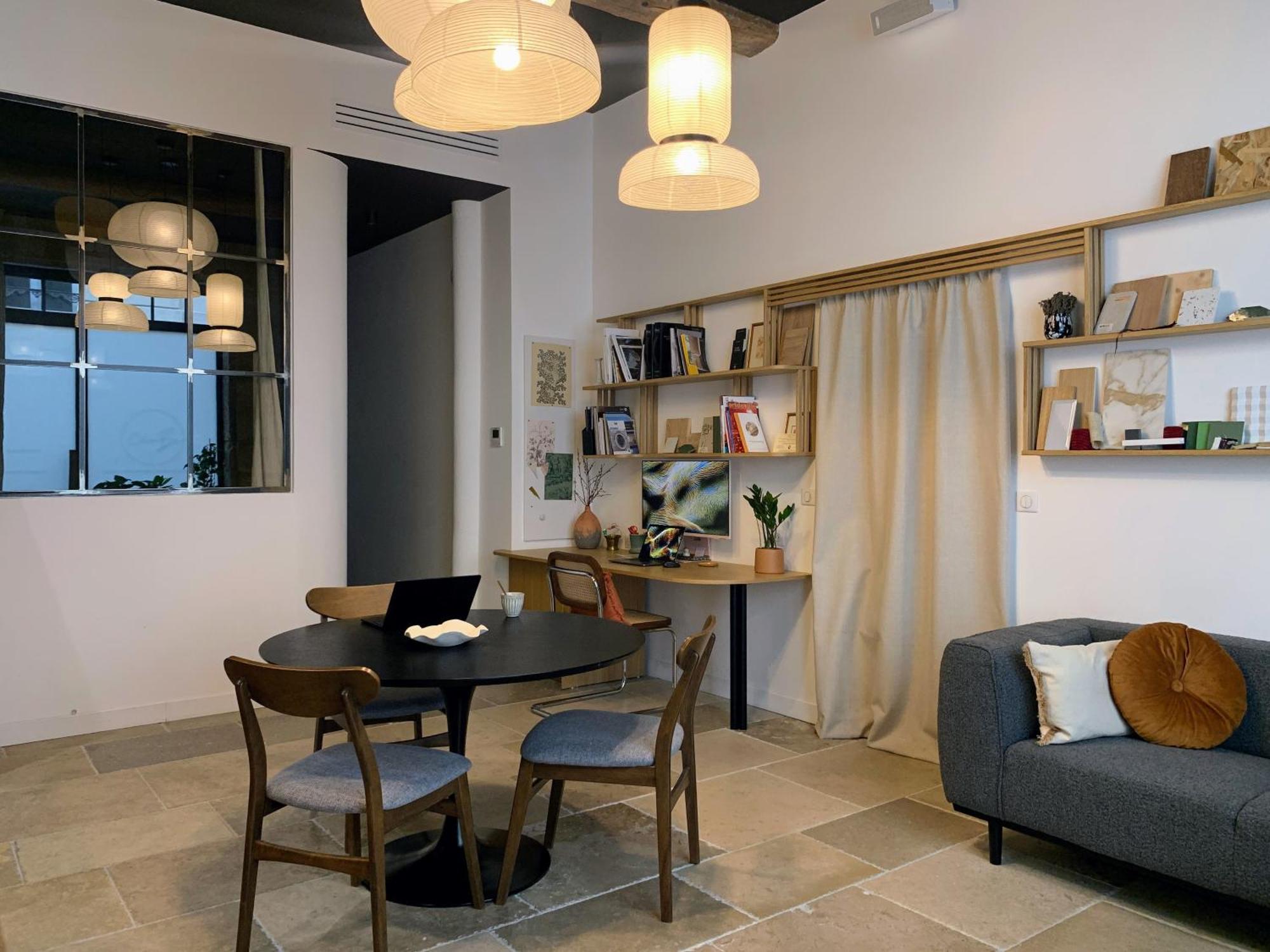 Chic - Les De La Comedie Apartment *
