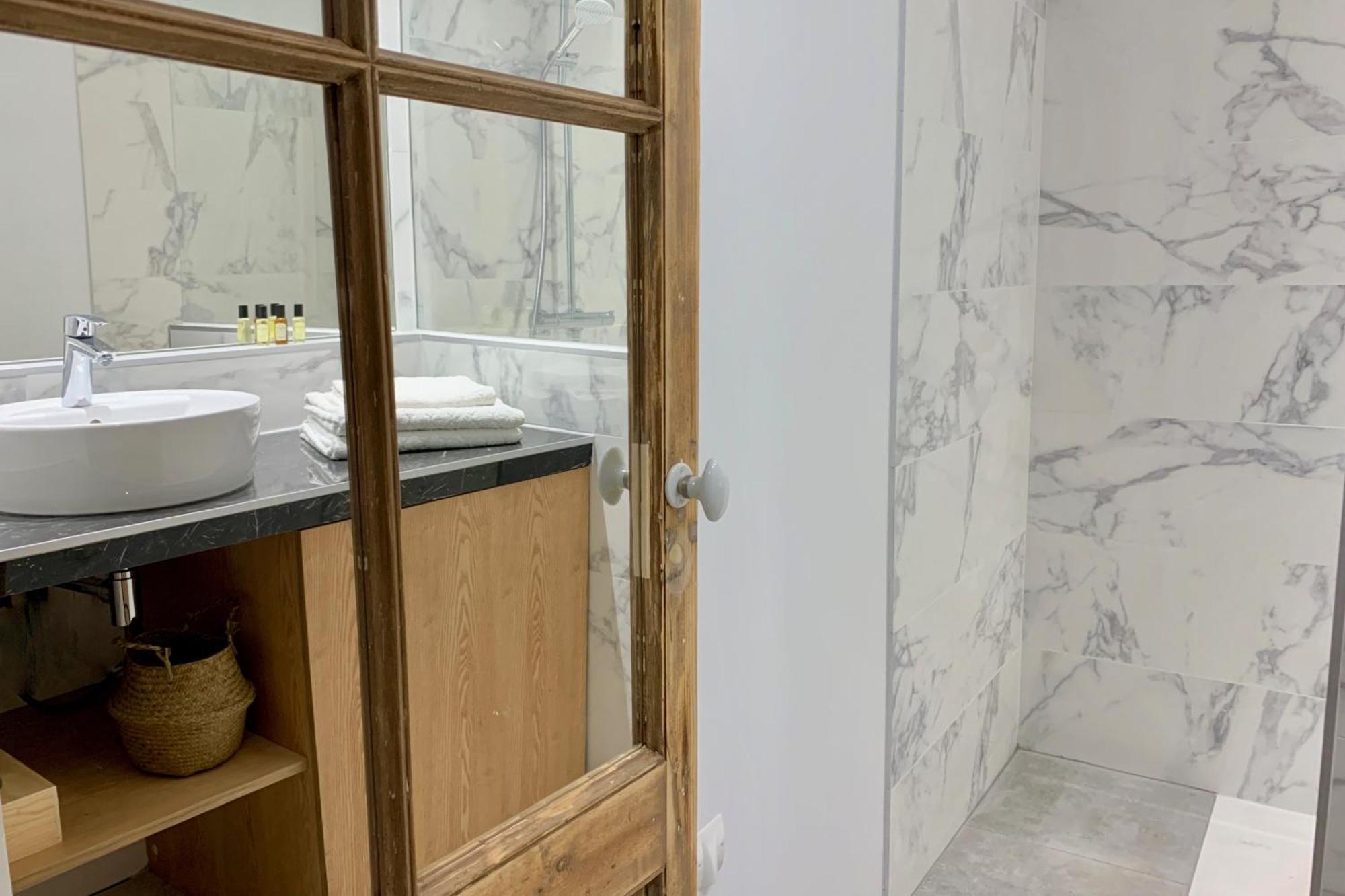 Chic - Les De La Comedie Apartment Montpellier